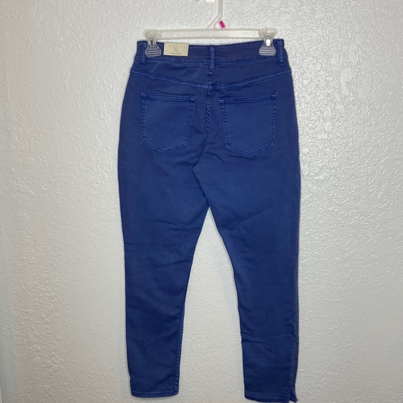 Brand new Maurices blue high-rise cropped jeans - Picture 2 of 7